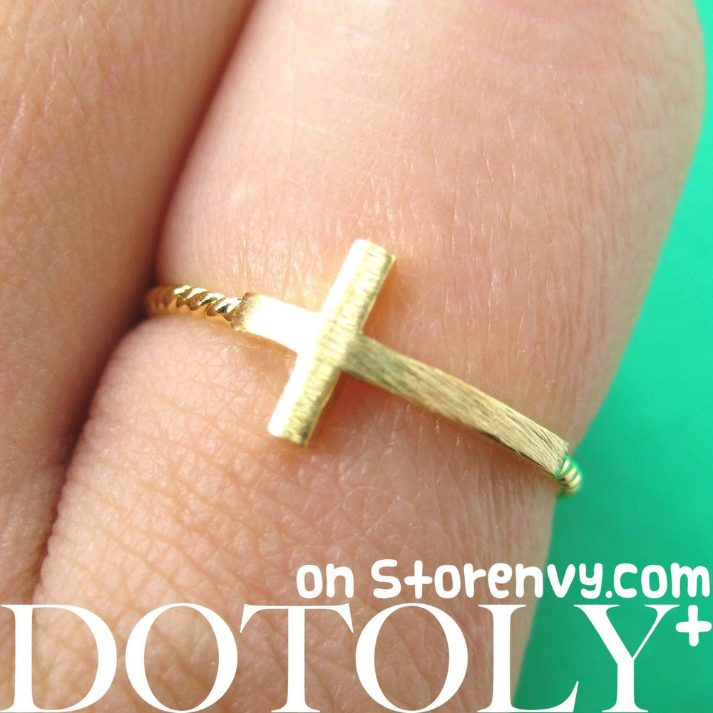 classic-cross-shaped-sideways-bar-shaped-ring-in-gold-size-6-only