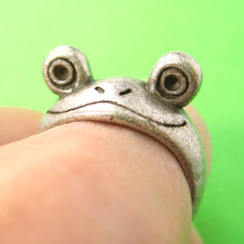 Froggy Googly Eyed Animal Wrap Ring in Silver - Sizes 5 and 6 Only | DOTOLY