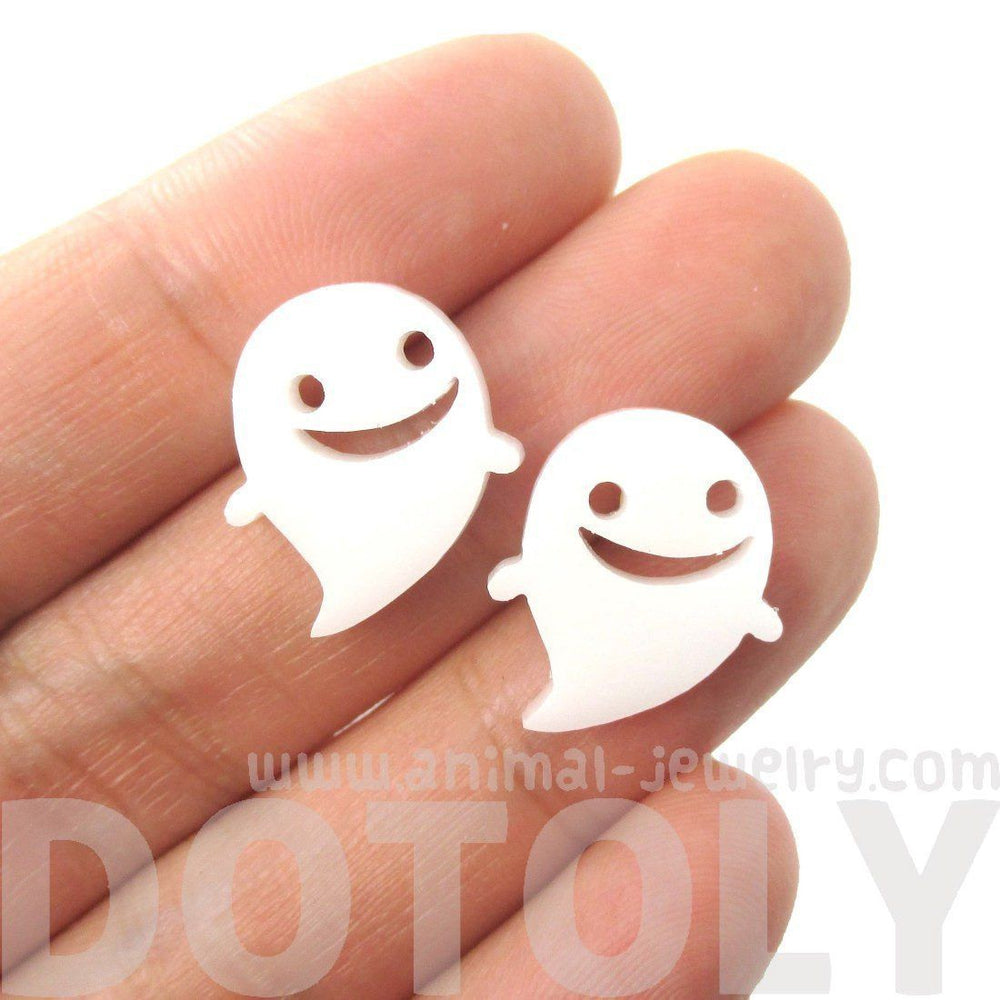Adorable Happy Smiley Ghost Shaped Laser Cut Statement Stud Earrings in White Acrylic | DOTOLY