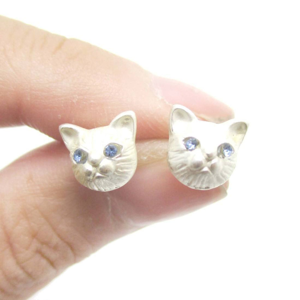 Adorable Tiny Kitty Cat Face Shaped Stud Earrings in Silver | DOTOLY | DOTOLY