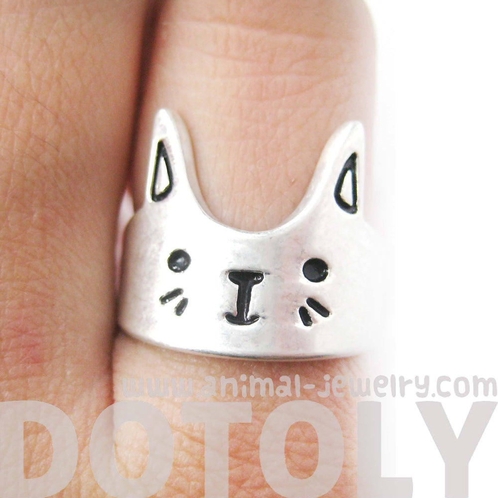 Bunny Rabbit Shaped Cartoon Animal Ring in Silver | Animal Jewelry | DOTOLY