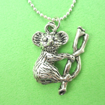 Classic Koala Bear Shaped Animal Pendant Necklace in Silver | DOTOLY