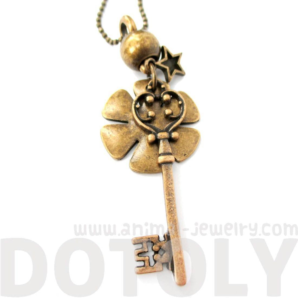 Classic Skeleton Key and Floral Pendant Star Charm Necklace in Bronze