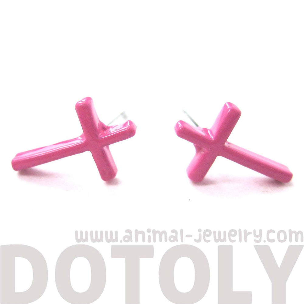 classic-small-cross-shaped-stud-earrings-in-pink-enamel-dotoly