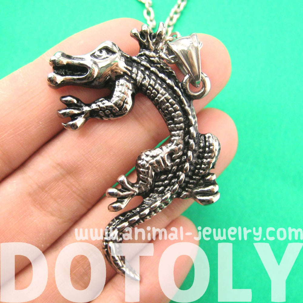 Alligator Crocodile Animal Pendant Necklace in Silver for Men and Women | DOTOLY