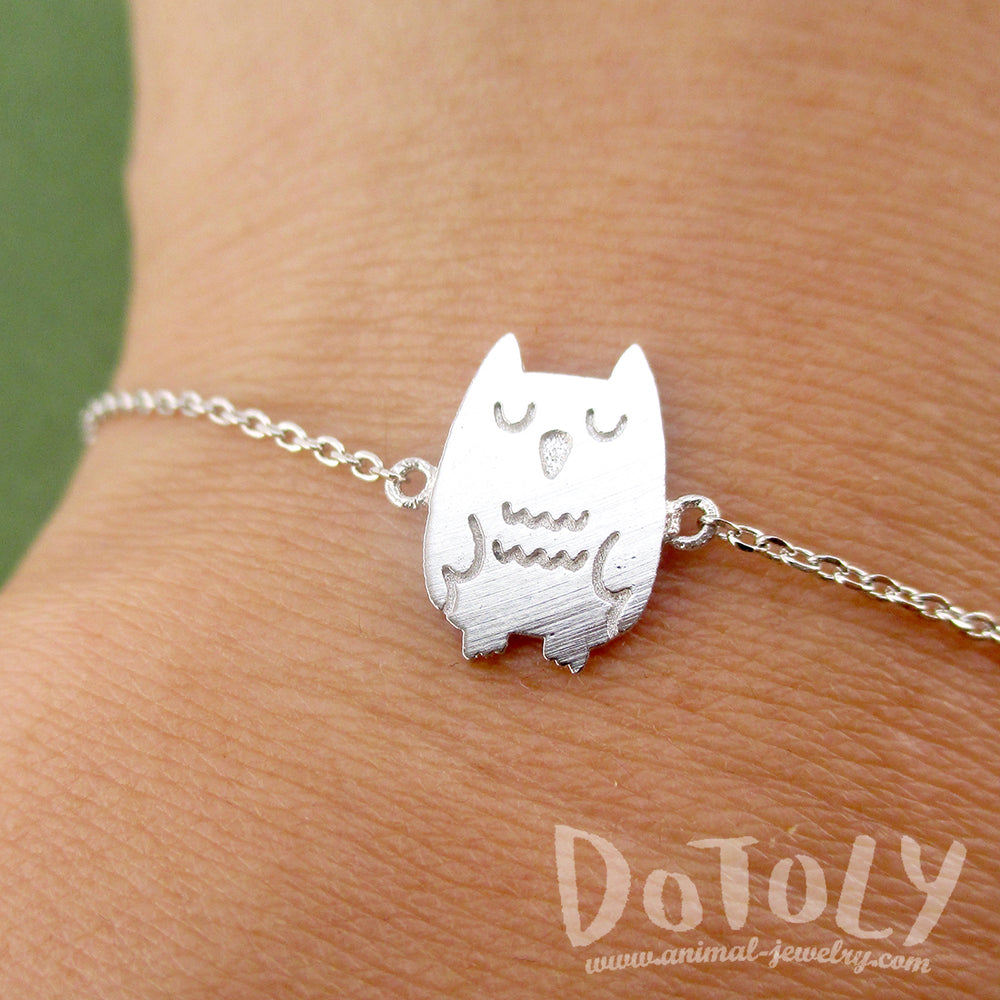 Cute Sleepy Owl Bird Shaped Charm Bracelet for Animal Lovers in Silver | DOTOLY