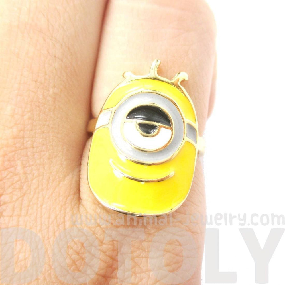 Despicable Me Stuart The One Eyed Minion Ring in Gold