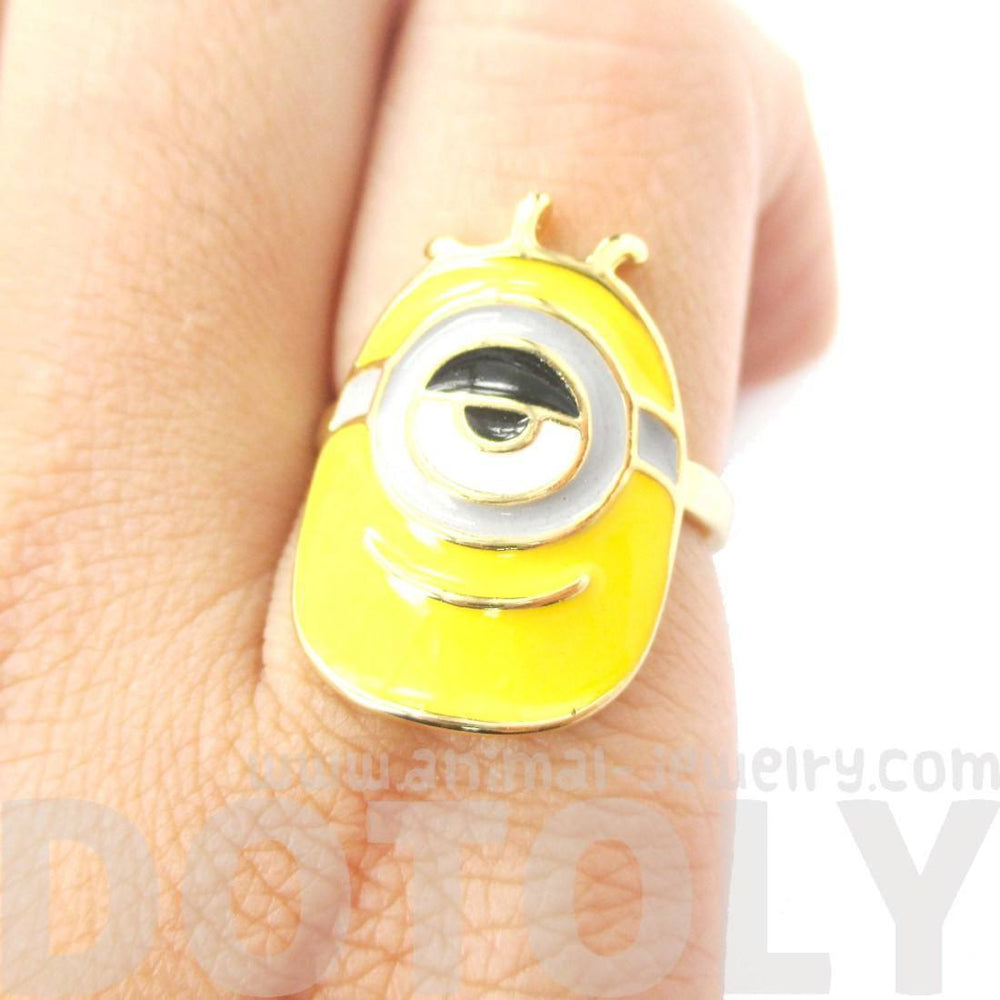 Despicable Me Stuart The One Eyed Minion Ring in Gold