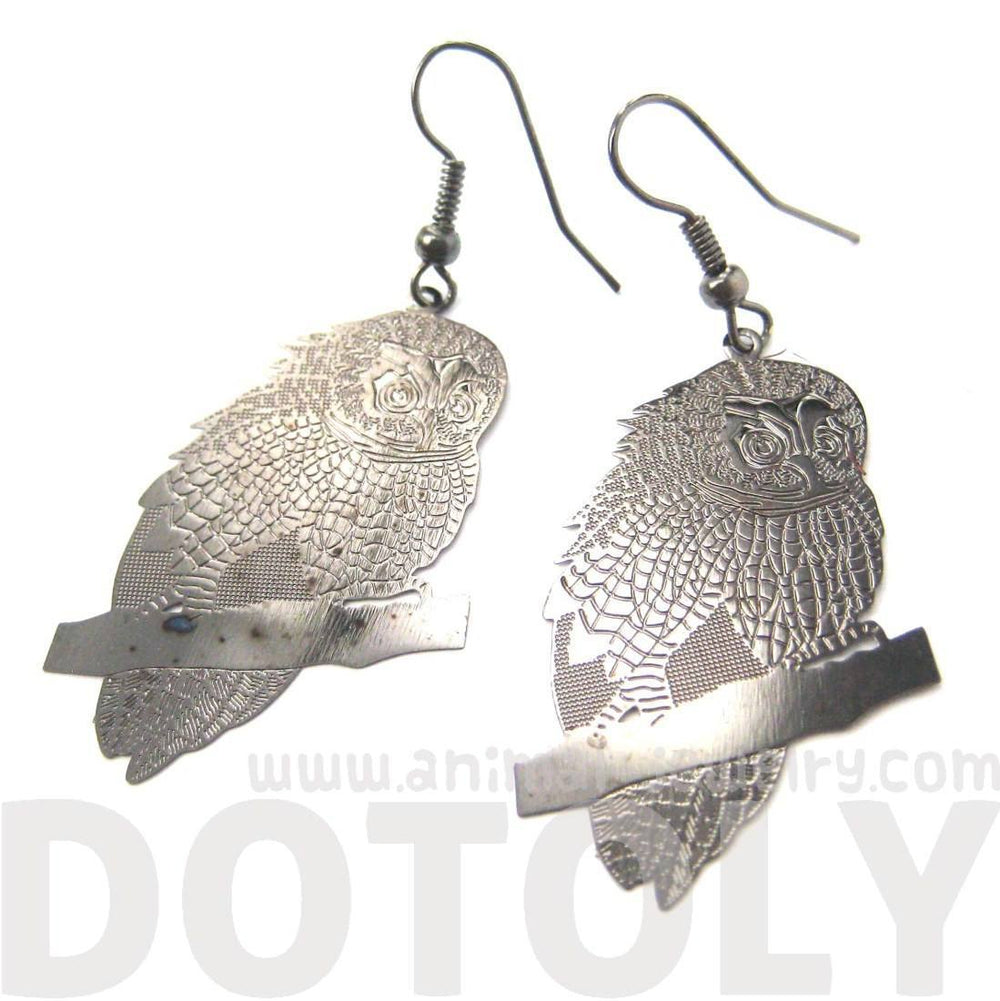 Detailed Barn Owl Shaped Dangle Earrings Dark Silver | Animal Jewelry