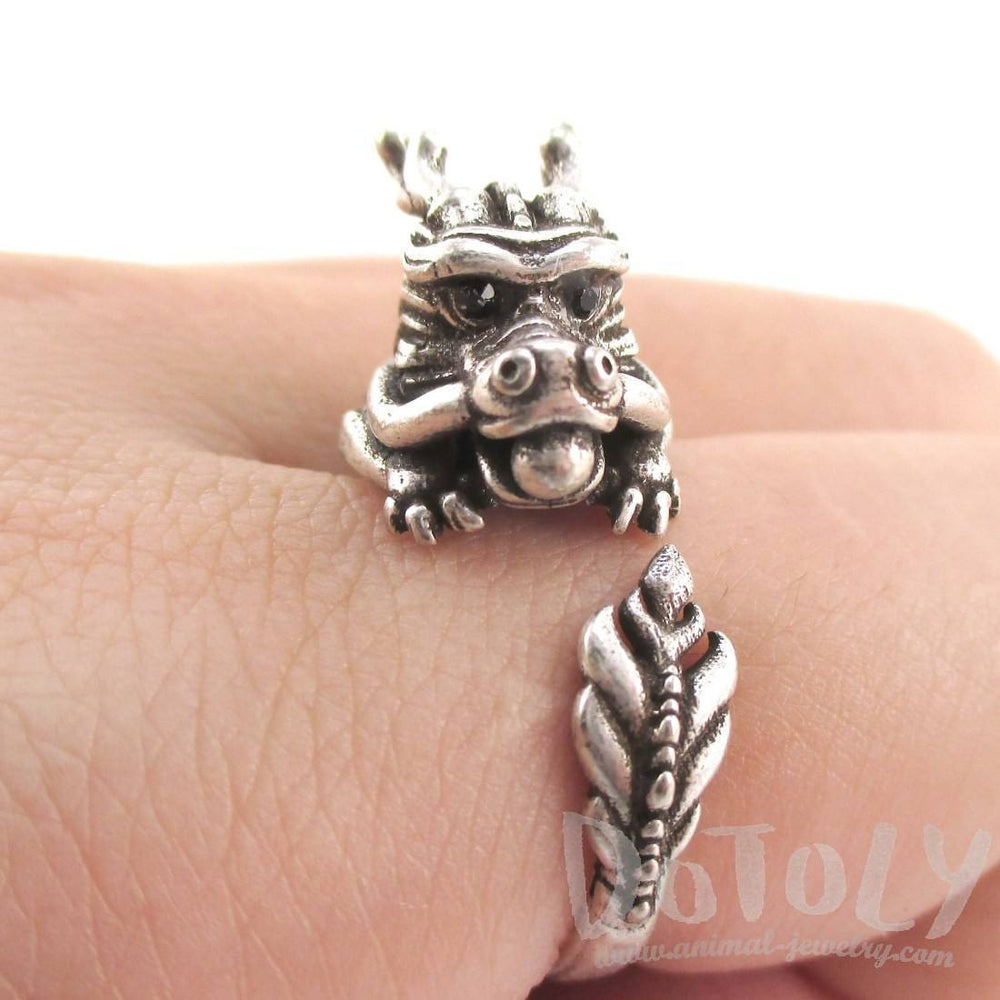 Detailed Dragon Shaped Animal Hugging Your Finger Ring in Silver