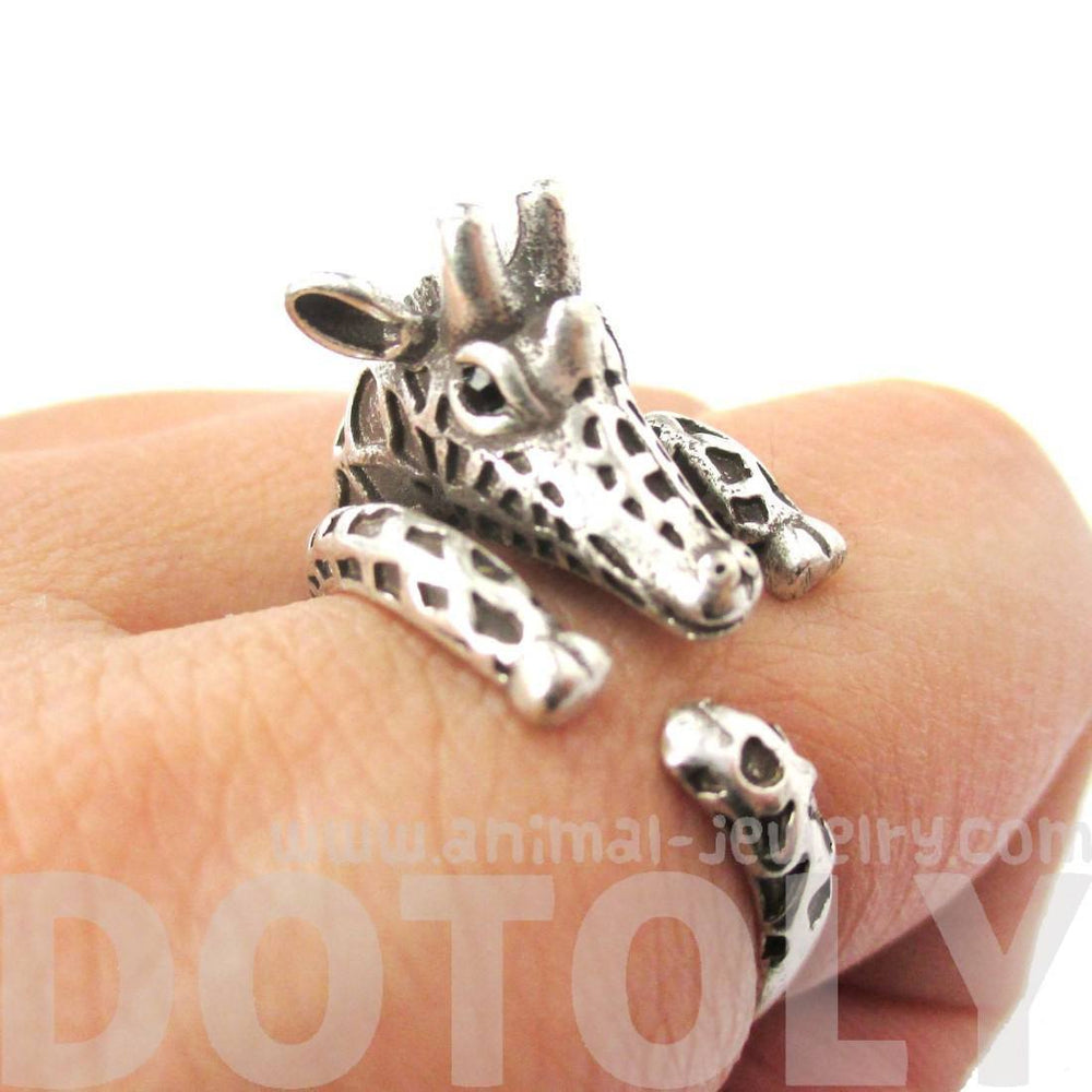 Detailed Giraffe Shaped Animal Print Ring in Silver | Animal Jewelry