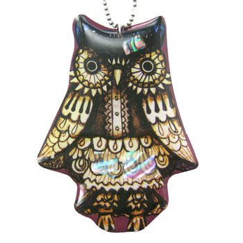 Detailed Owl Bird Shaped Illustrated Resin Pendant Necklace | DOTOLY