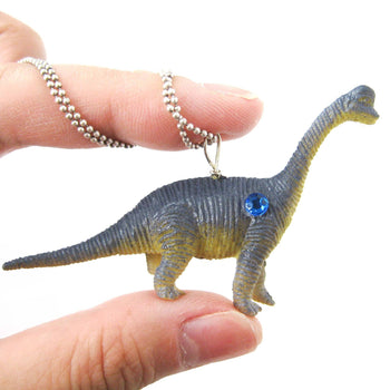 diplodocus-brontosaurus-long-neck-dinosaur-pendant-necklace-in-blue-animal-jewelry