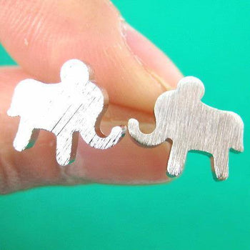 simple-elephant-animal-silhouette-stud-earrings-in-silver