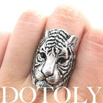 Tiger Lion Shaped Animal Ring in Silver with Textured Fur Detail | DOTOLY | DOTOLY