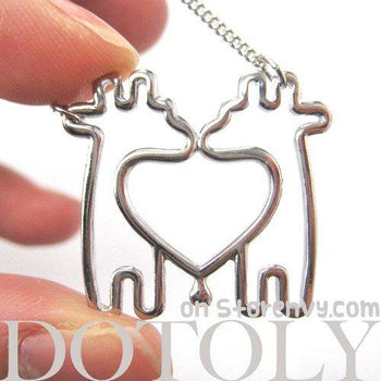 simple-giraffe-heart-love-animal-charm-outline-necklace-in-silver