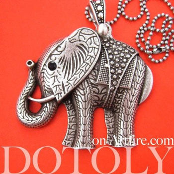 large-detailed-elephant-animal-charm-necklace-in-silver