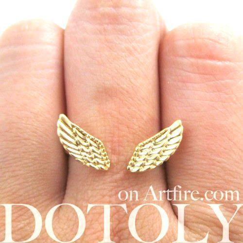 Angel Wings Adjustable Ring with Feather Detail in Gold | DOTOLY | DOTOLY