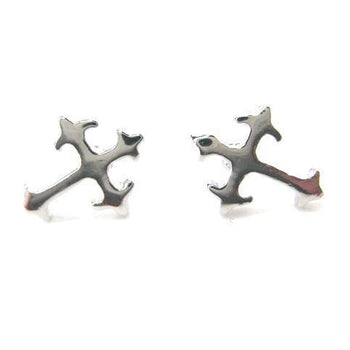 small-fancy-cross-shaped-stud-earrings-in-silver