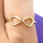simple-infinity-loop-outline-promise-friendship-ring-in-gold