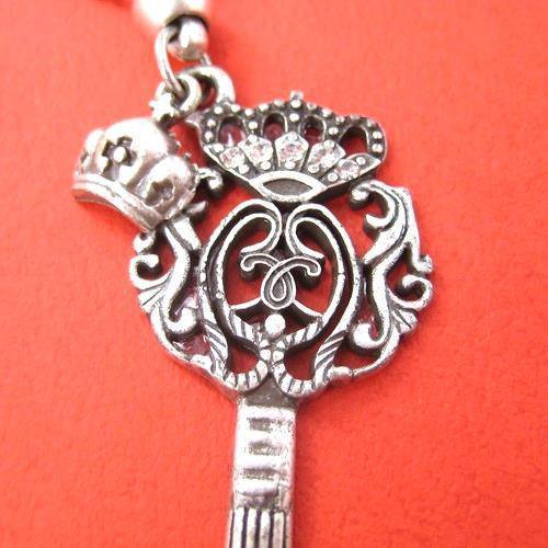 Skeleton Key Pendant with Decorative Crown Detail Necklace in Silver | DOTOLY