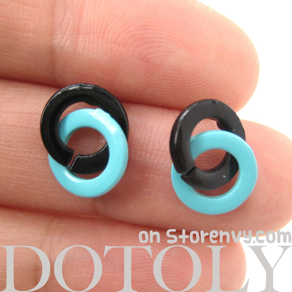 Retro Mod Hoop Linked Stud Earrings in Black and Mint Blue | DOTOLY