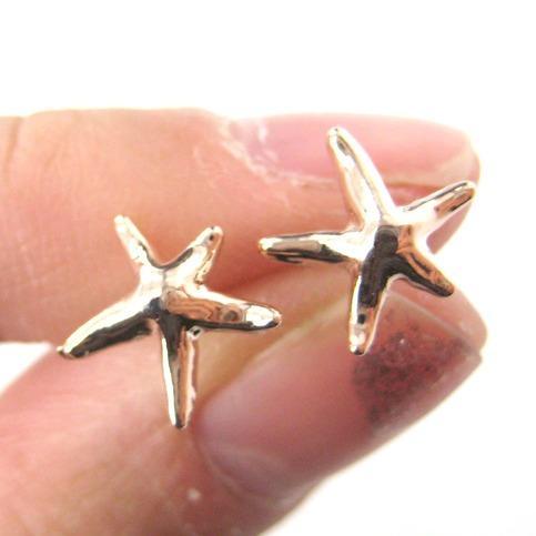 small-starfish-star-shaped-stud-earrings-in-rose-gold