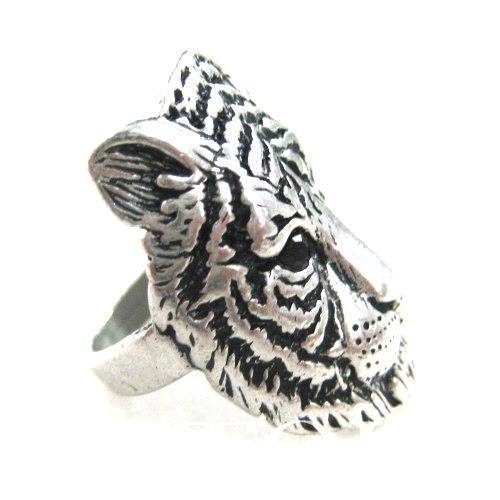 Tiger Lion Shaped Animal Ring in Silver with Textured Fur Detail | DOTOLY | DOTOLY