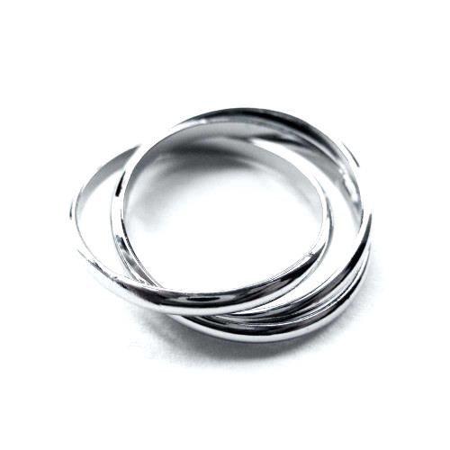 three-connected-rings-linked-into-one-ring-in-silver-sizes-4-to-8