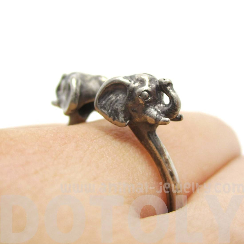Double Elephant Head Shaped Sleek Animal Ring in Silver