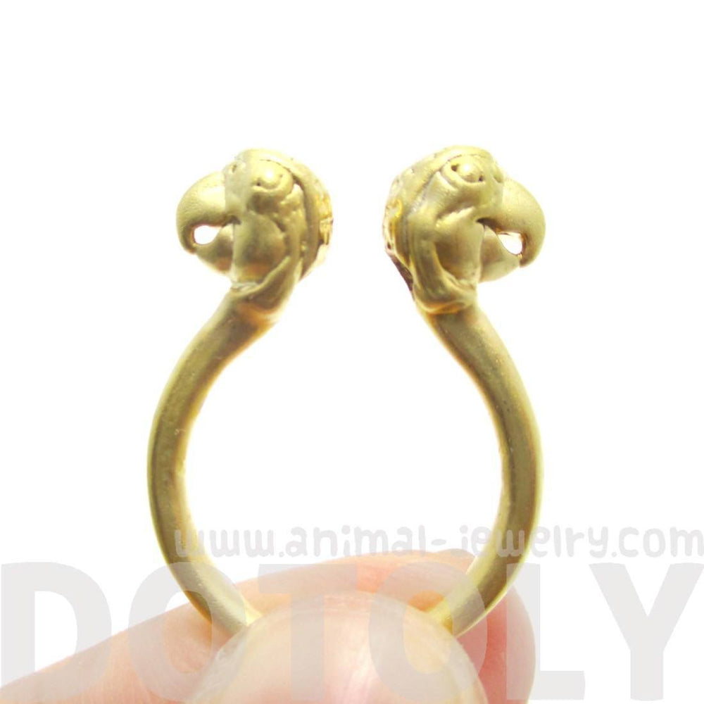 3D Double Parrot Bird Head Shaped Sleek Ring in Gold