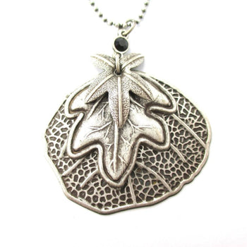 Elegant Realistic Layered Round Leaves Shaped Floral Pendant Necklace