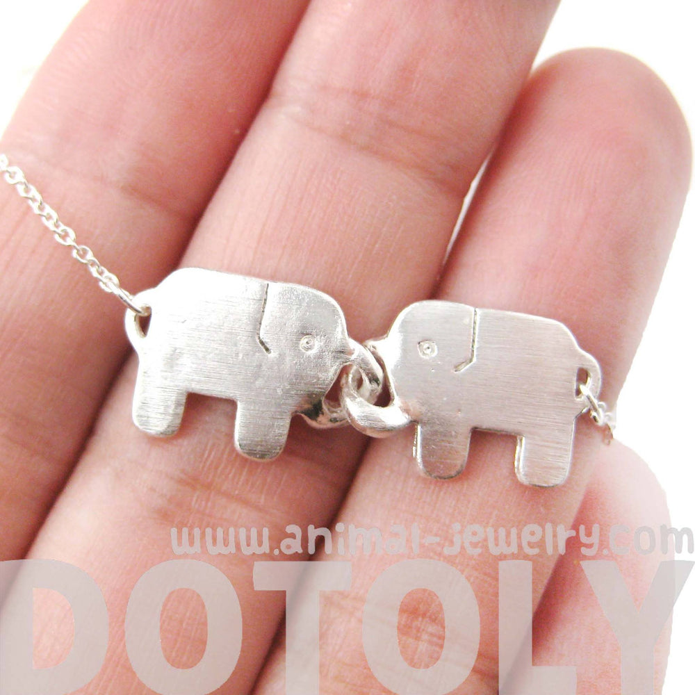elephant-linked-friendship-animal-pendant-necklace-in-silver-dotoly