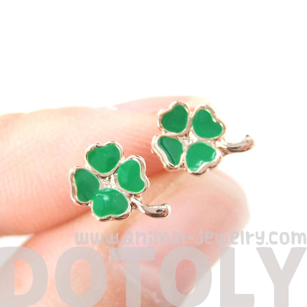 Four Leaf Clover Shaped Lucky Floral Stud Earrings in Green | DOTOLY | DOTOLY