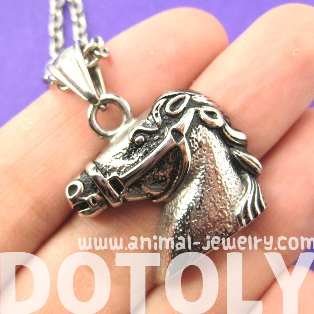 Horse Pony Animal Pendant Necklace in Silver | DOTOLY | DOTOLY