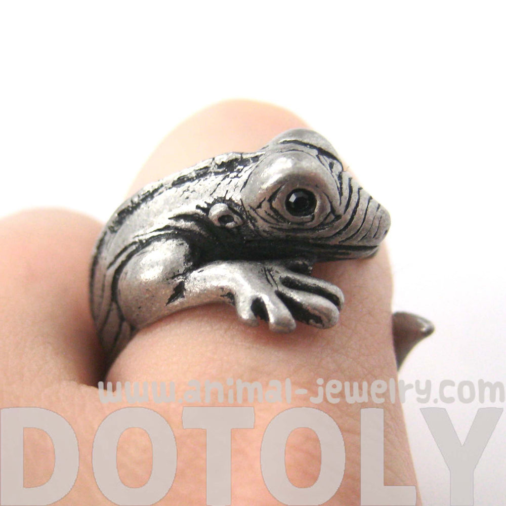 Iguana Chameleon Animal Wrap Around Ring in Silver - Sizes 4 to 9 Available | DOTOLY