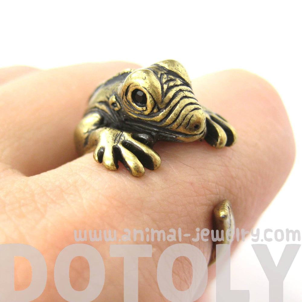 Iguana Chameleon Animal Wrap Around Hug Ring in Brass | US Sizes 4 to 9 | DOTOLY