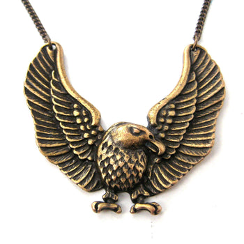 Large Bald Eagle Hawk Bird Shaped Animal Pendant Necklace in Bronze