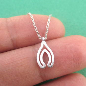 Lucky Charm Wishbone Outline Shaped Pendant Necklace