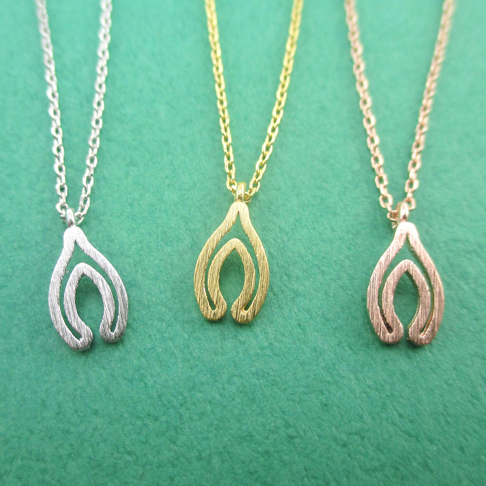 Lucky Charm Wishbone Outline Shaped Pendant Necklace