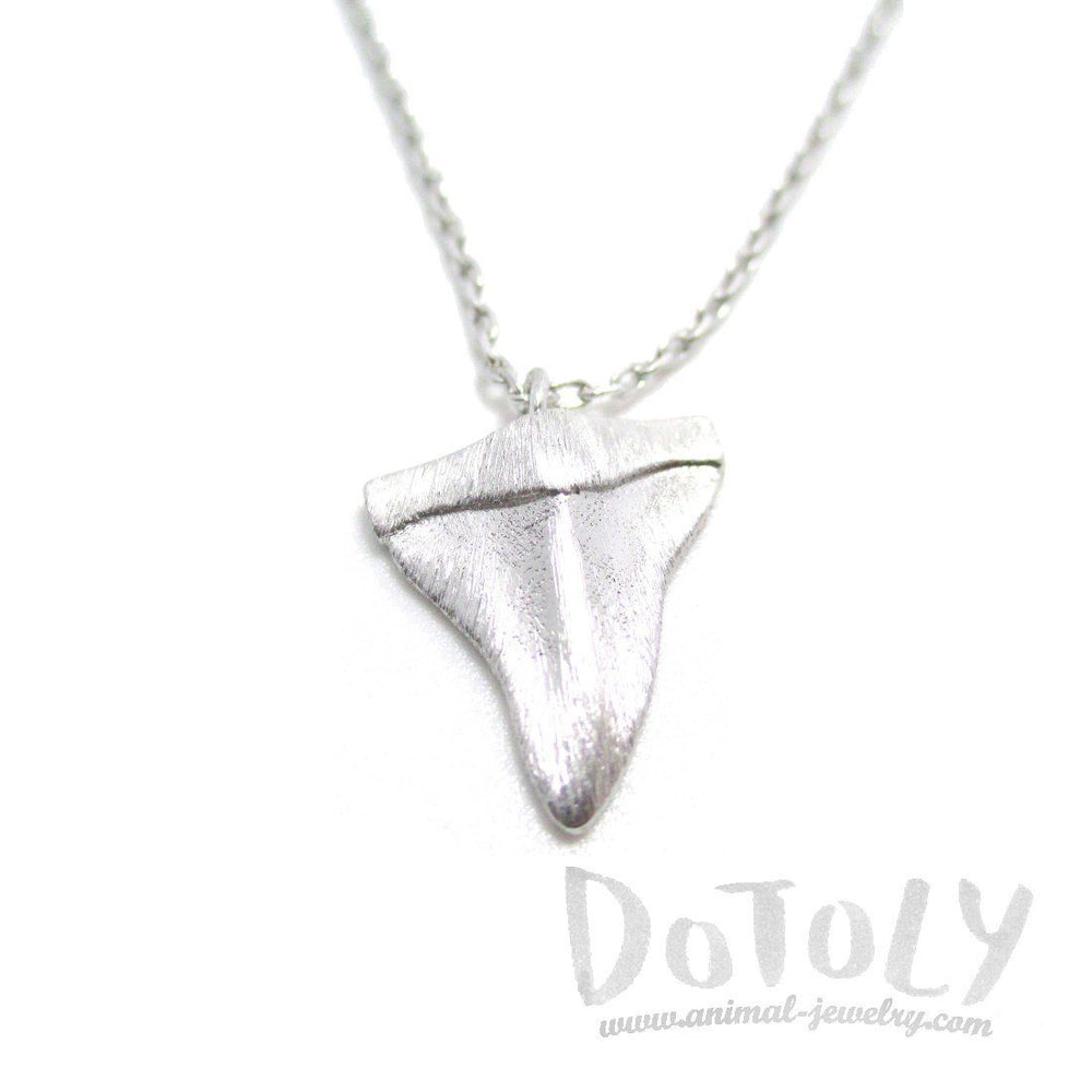 Mini Shark Tooth Boho Pendant Necklace in Silver | Animal Jewelry