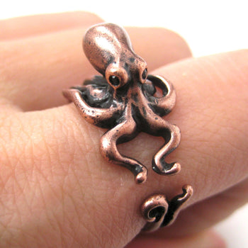 Octopus Squid Sea Animal Wrap Around Hug Ring in Copper | US Size 4 to 9 | DOTOLY