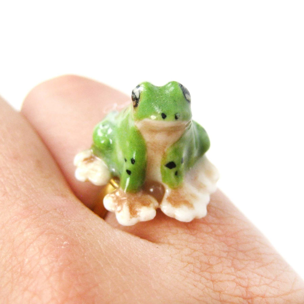 porcelain-ceramic-frog-toad-shaped-animal-adjustable-ring-handmade