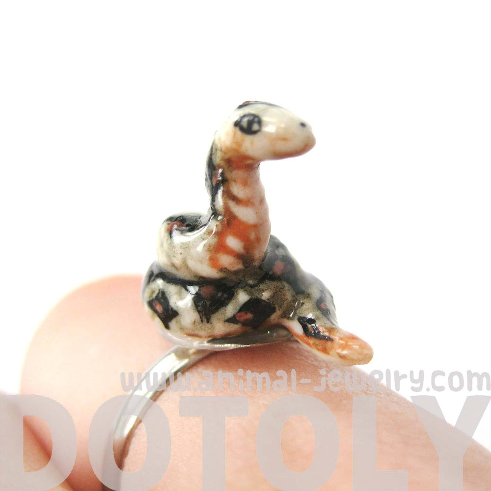 porcelain-ceramic-snake-shaped-animal-adjustable-ring-handmade