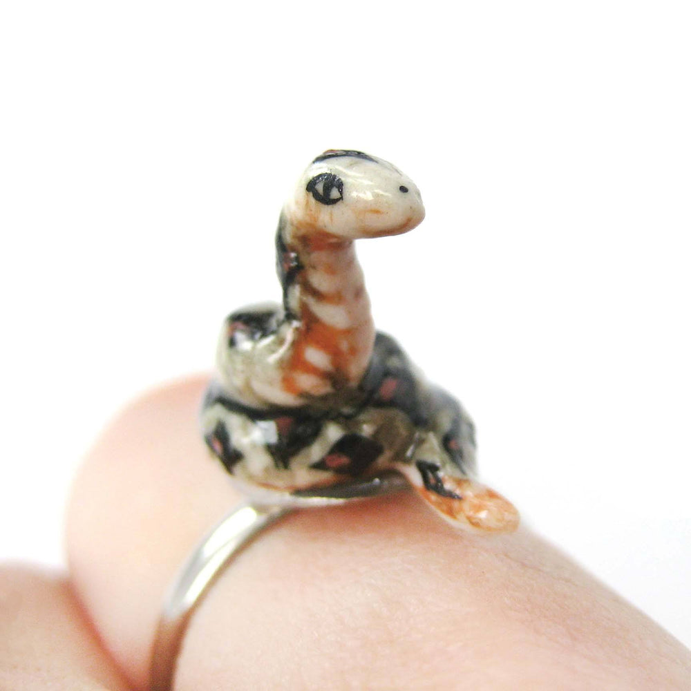 porcelain-ceramic-snake-shaped-animal-adjustable-ring-handmade