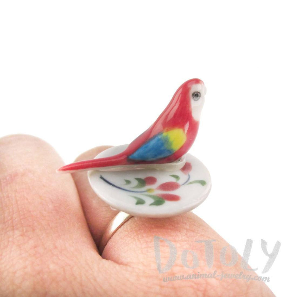 Porcelain Scarlet Macaw Parrot Bird Shaped Adjustable Animal Ring