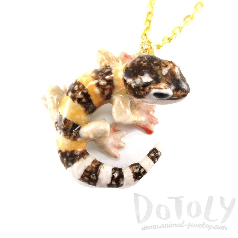 Porcelain Banded Gecko Lizard Shaped Ceramic Animal Pendant Necklace