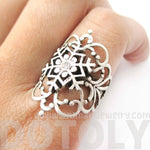 Elegant Antique Silver Floral Filigree And Snowflake Shaped Ring 