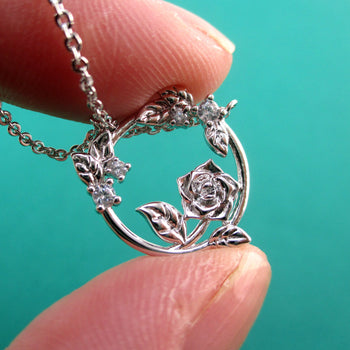Pretty Round Rose Shaped Floral Pendant Necklace in Silver | DOTOLY