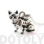 Realistic Grumpy Kitty Cat Shape Animal Charm Necklace in Shiny Silver